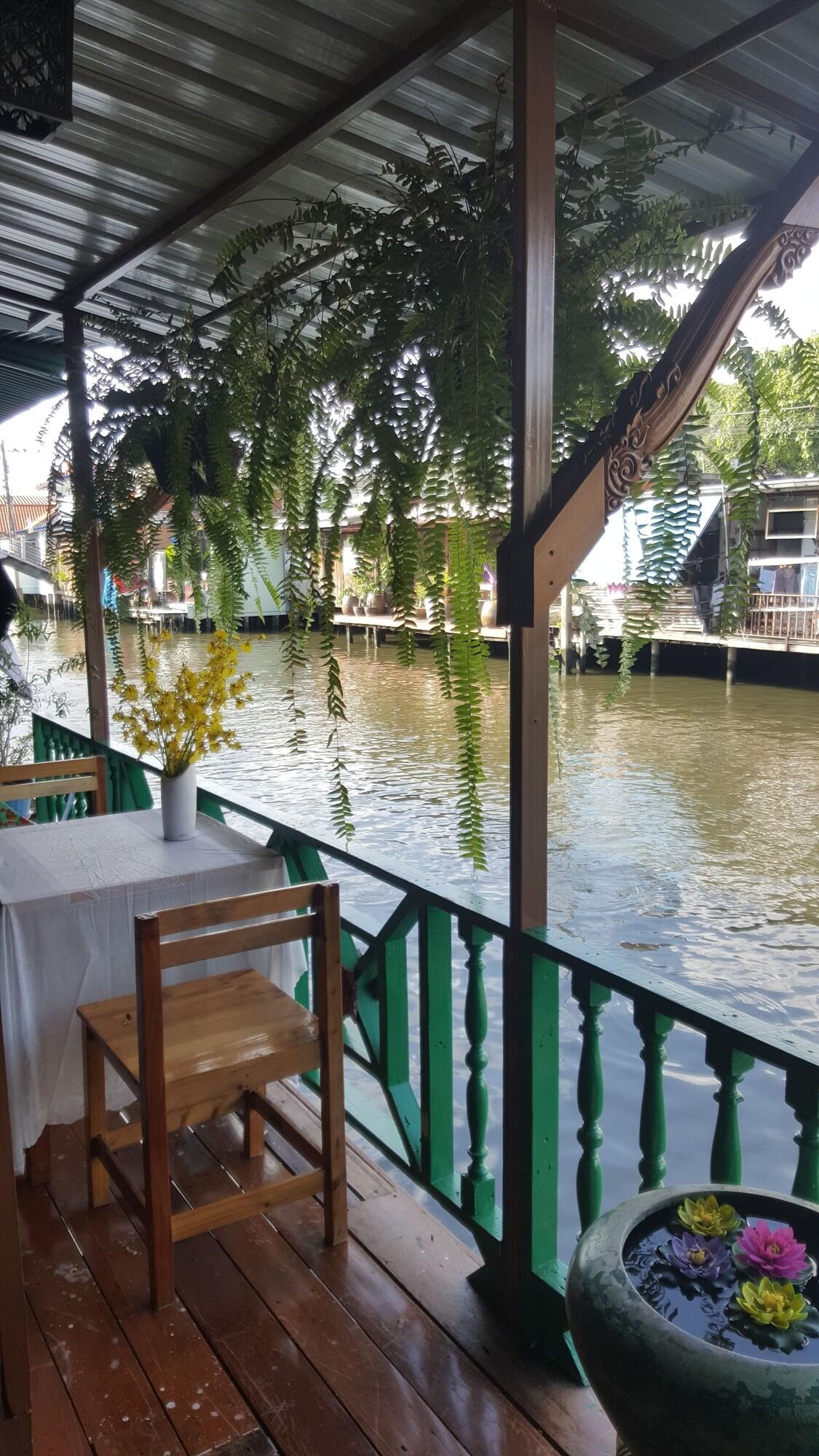 Bangluang House Hotel Bangkok Buitenkant foto