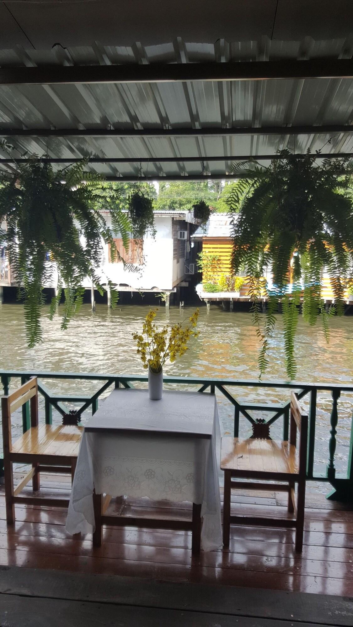 Bangluang House Hotel Bangkok Buitenkant foto