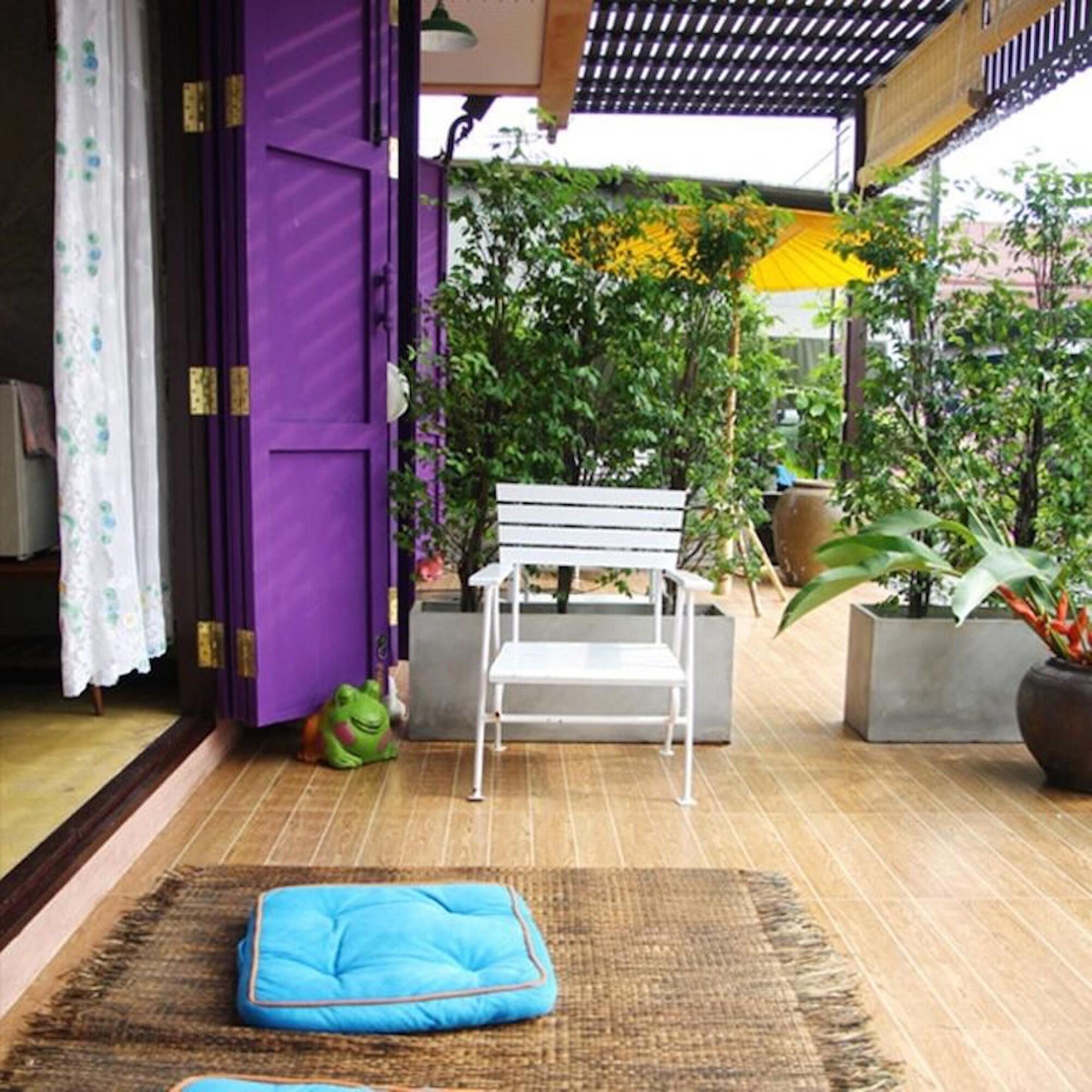 Bangluang House Hotel Bangkok Buitenkant foto