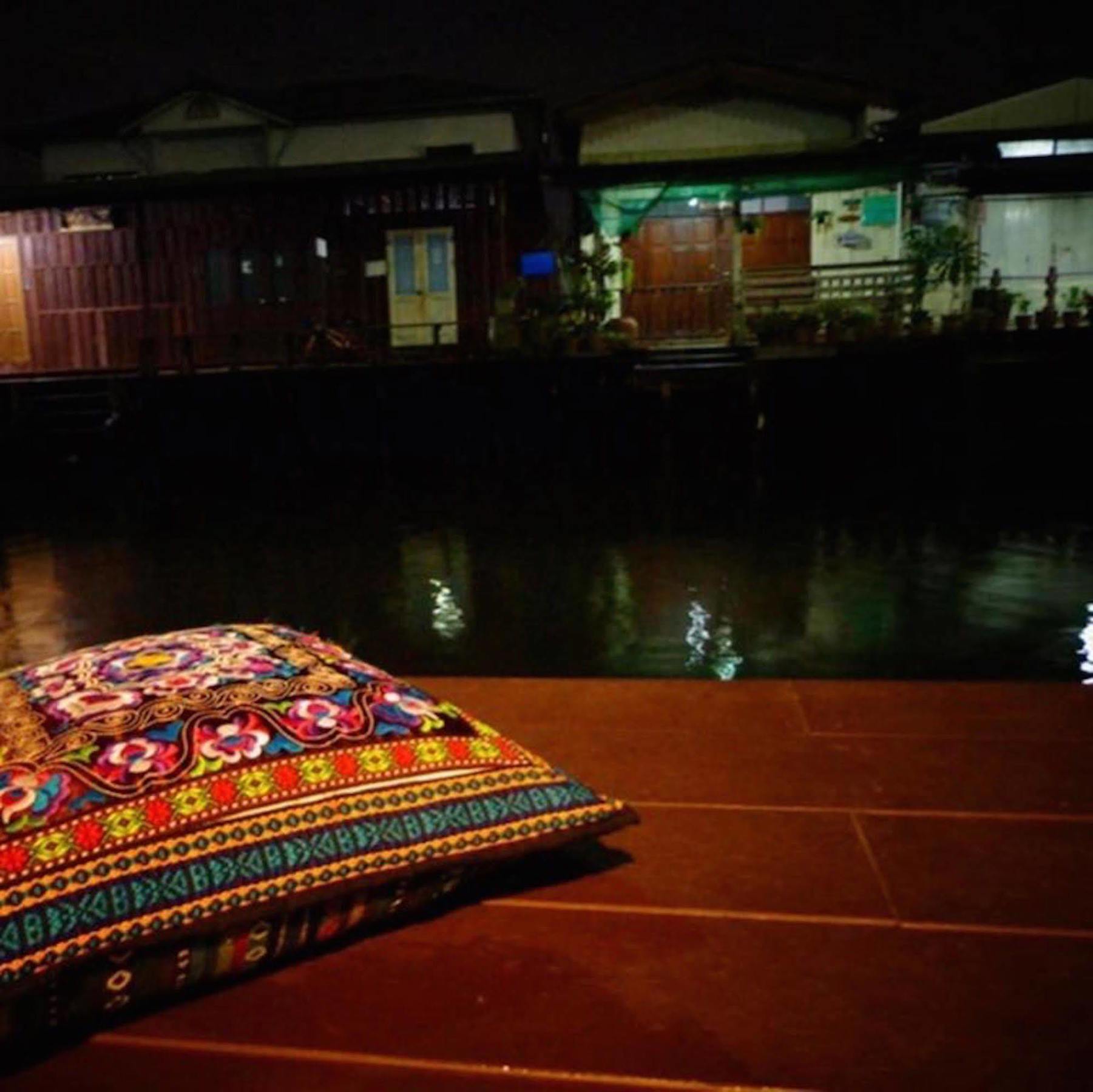 Bangluang House Hotel Bangkok Buitenkant foto