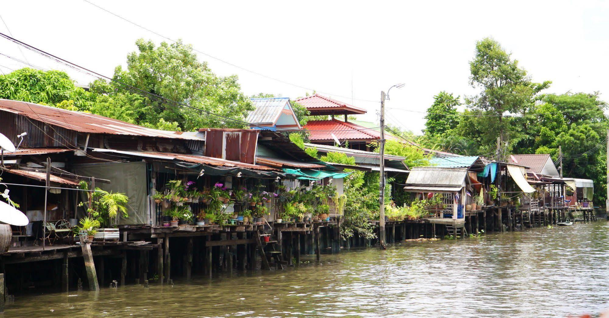 Bangluang House Hotel Bangkok Buitenkant foto